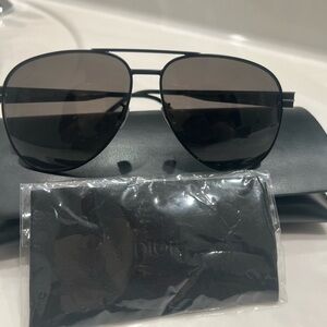 Dior Black Metal Aviator unisex Sunglasses with Dark Lenses